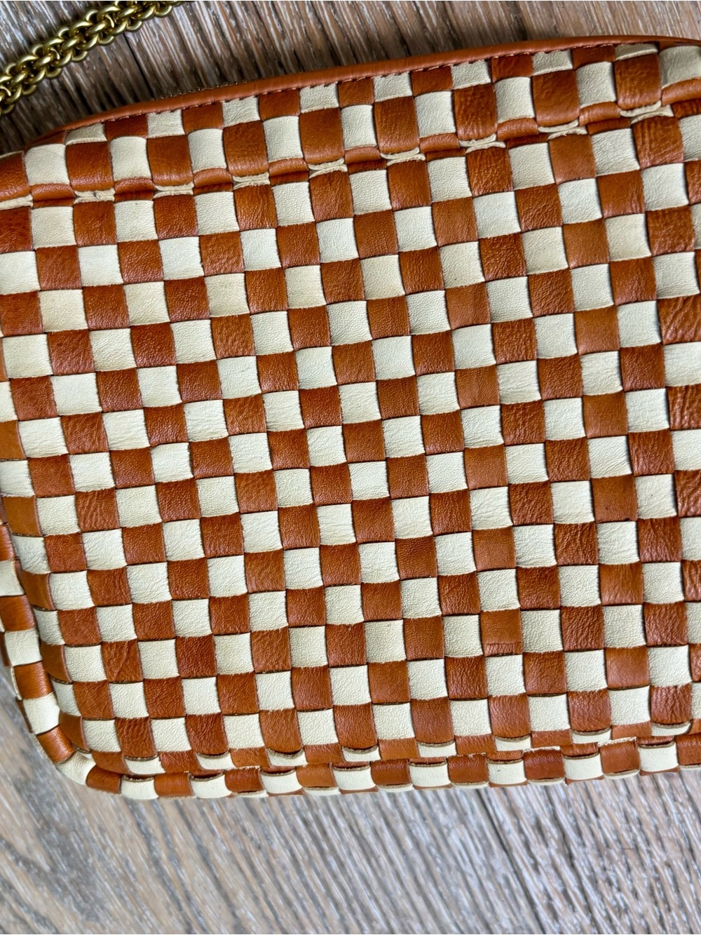 Clare V. Midi Sac in the gorgeous Natural & Cream Woven Checker leather - Picture 4 of 7